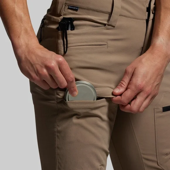 Born Primitive Women’s Terrain Pants in Desert Tan Size 4 Long - Picture 4 of 10